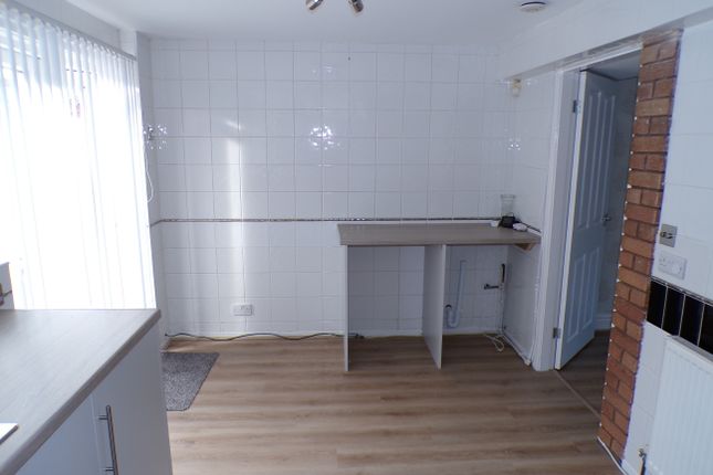2, Laurel Drive, Cannock photo 5