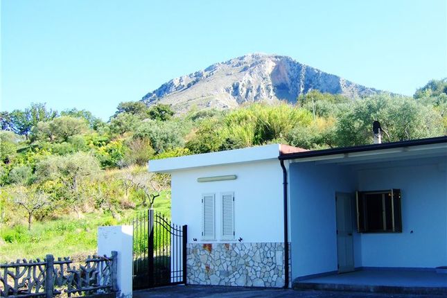 Villa for sale in Orsomarso, Cosenza, Calabria, Italy