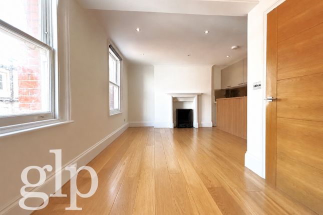 Flat 7, 59 Rupert Street, Greater London photo 3