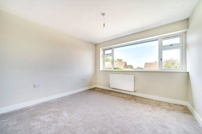 School Grove, Telford photo 4