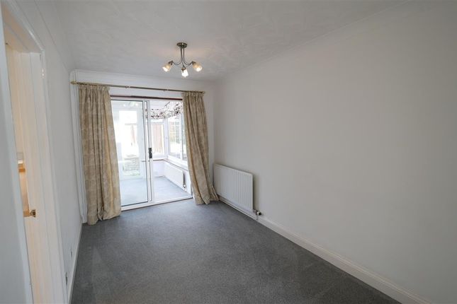 3, Locksgate, Somersham photo 3