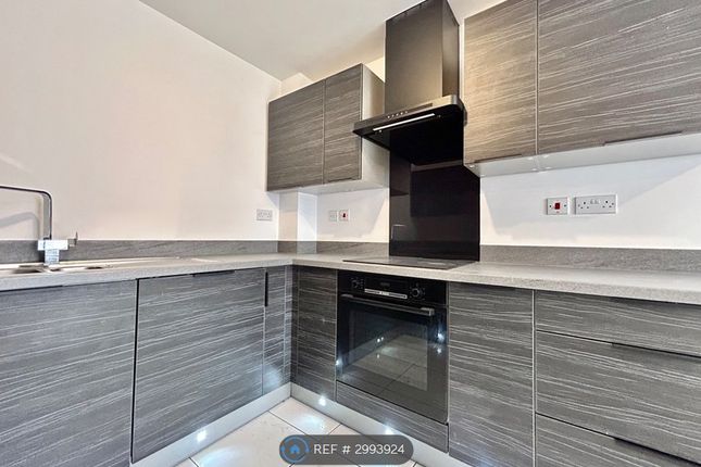 Tulip Drive, Seacroft, Leeds photo 5