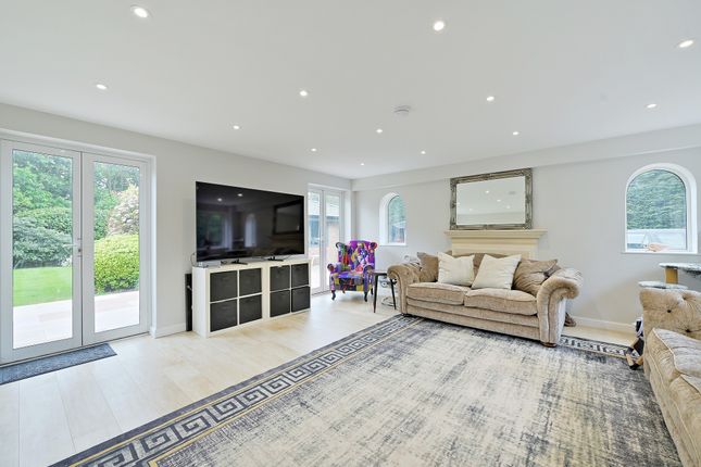 Rosewood House, Ockwells Road, Maidenhead photo 2