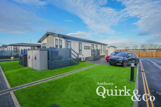 2-bed caravan on 34, Shell Drive, Canvey Island, £325,000