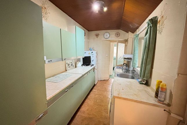 1, Kensington Row, Brecon photo 2
