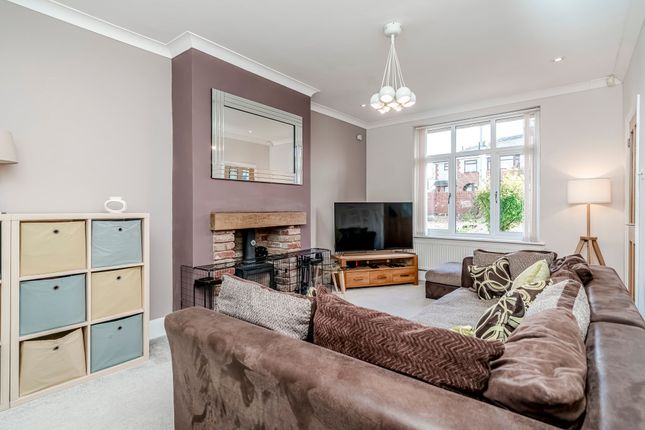 726 Livesey Branch Road, Blackburn photo 2