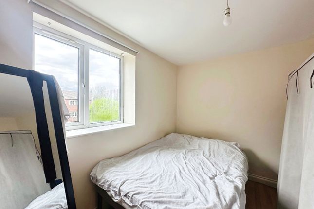 18 Little Moss Court, 1, Little Moss Lane, Swinton photo 5