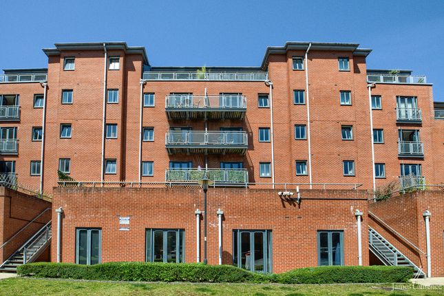 Flat to rent in Newhall Court, George Street, Birmingham