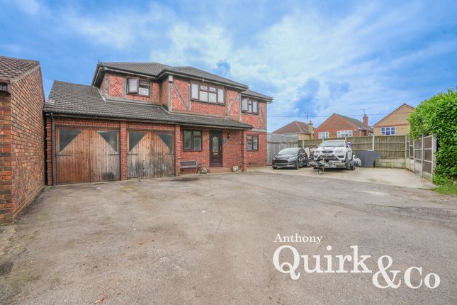 Thumbnail Detached house for sale in Prince William Avenue, Canvey Island