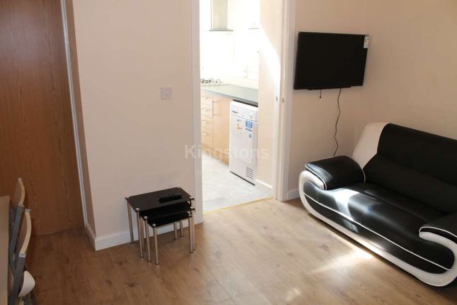 16, Fitzroy Street, Cardiff photo 5