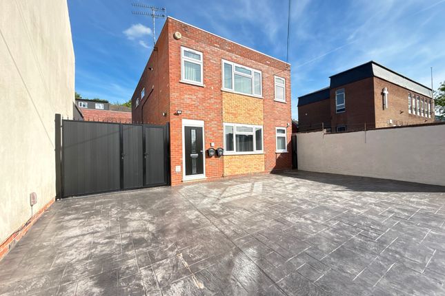Flat 1, 1-2 North Street, Dudley photo 2
