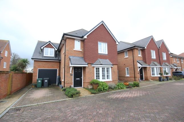 Thumbnail Detached house for sale in Robinson Avenue, Barming