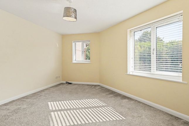 18, Aspen Close, Bicester photo 4
