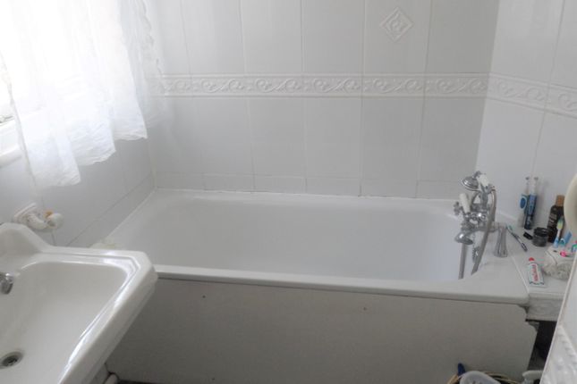 Quadrant road, Thornton Heath photo 4