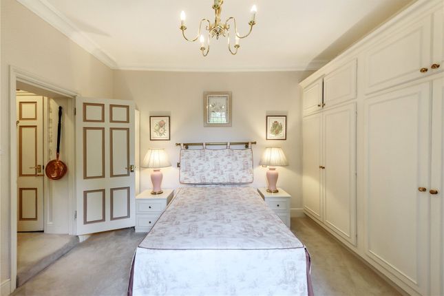 Flat to rent in Barkham Manor, Wokingham