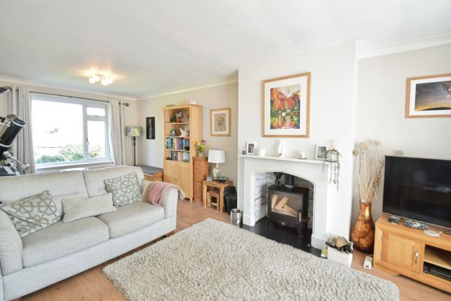 8, Fellwood Close, Keighley photo 2