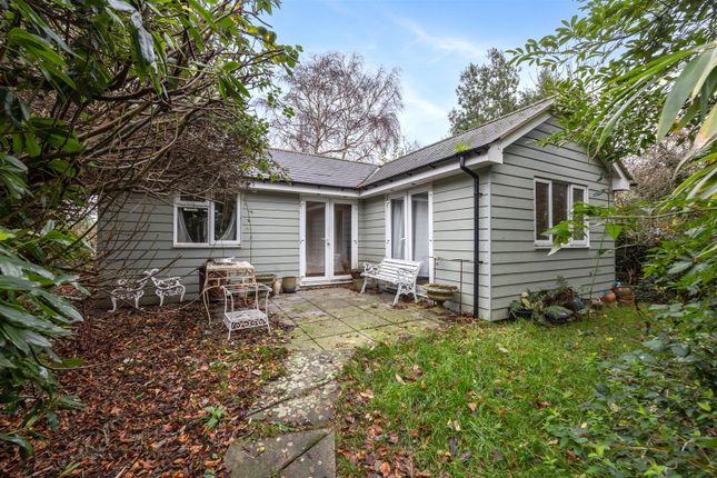 9, Redhill Drive, Brighton photo 2