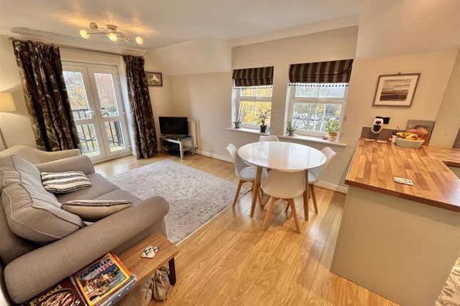 9, Brompton Way, Handforth photo 2