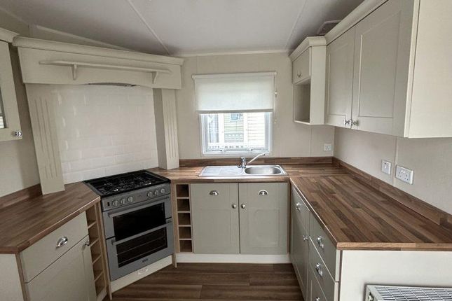Holiday Home, Willerby Lyndhurst, Towyn Road, Towyn photo 3