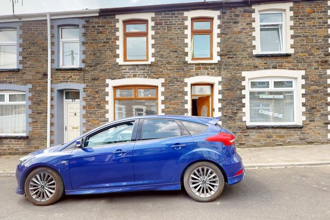 29 Cadwaladr Street, Mountain Ash photo 2