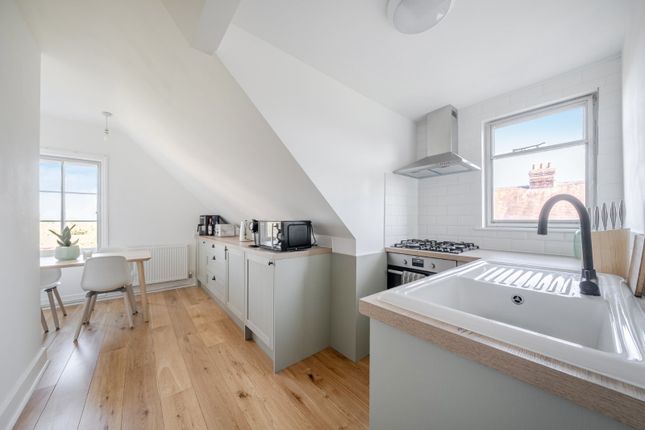 Flat 5, 12, Dartford Road, Kent photo 3