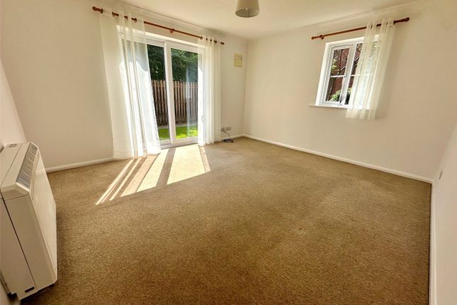 22, Collingwood, Hampshire photo 2