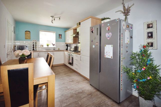 29, Newbridge Hill, Louth photo 2