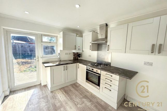40, Orchard Avenue, HOUNSLOW photo 4