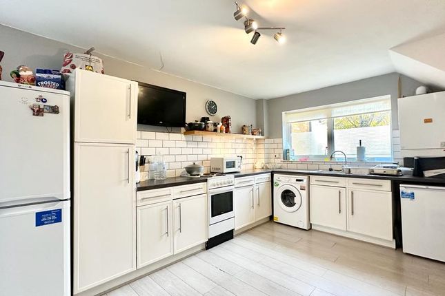 Terraced house for sale in Sheerwater Road, London