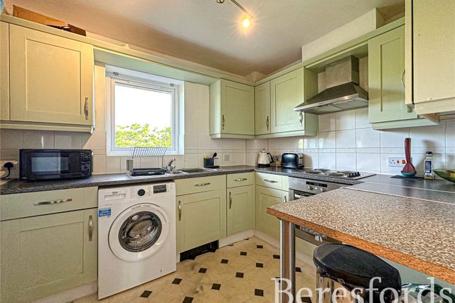 Flat for sale in Warwick Close, Hornchurch