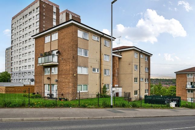 3-bed flat on 66, Kirkstall Hill, Leeds, £100,000