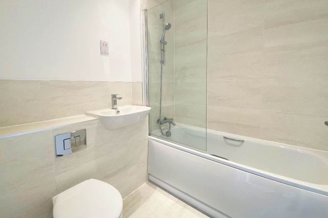 54, Golden Mede, Aylesbury photo 4