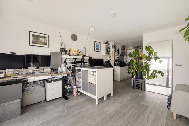 Flat 3, 58, Forest Road, Hackney photo 2