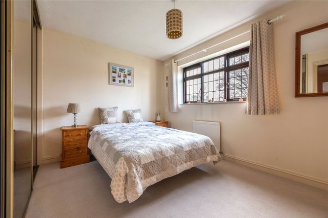 17, Russet Way, Dorking photo 4