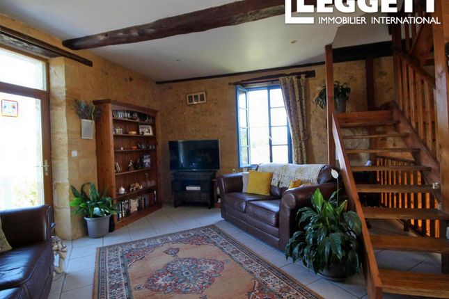 Villa for sale in Lanquais, Dordogne, Nouvelle-Aquitaine