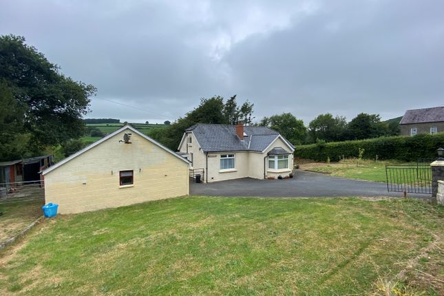 Land for sale in Cwrtnewydd, Llanybydder SA40