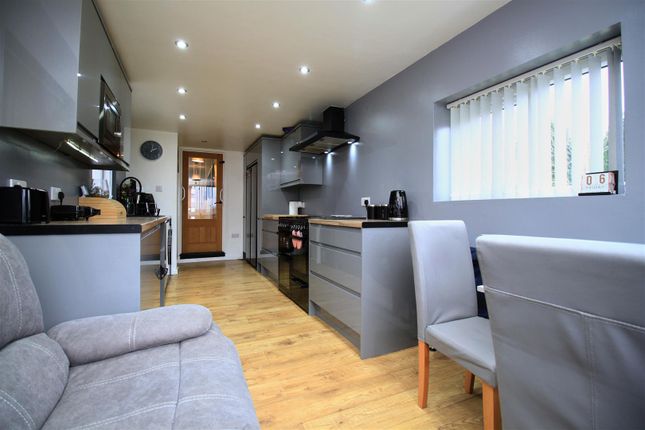 1, Yew Tree Road, Manchester photo 4