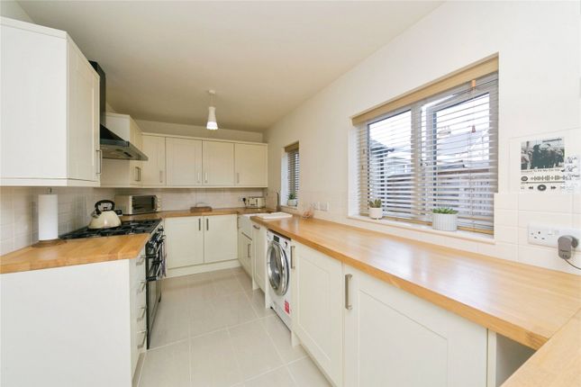 6, Maes Hyfryd, Colwyn Bay photo 4
