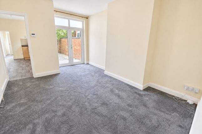 Flat 1, 38 Ivy Road, Northampton photo 3