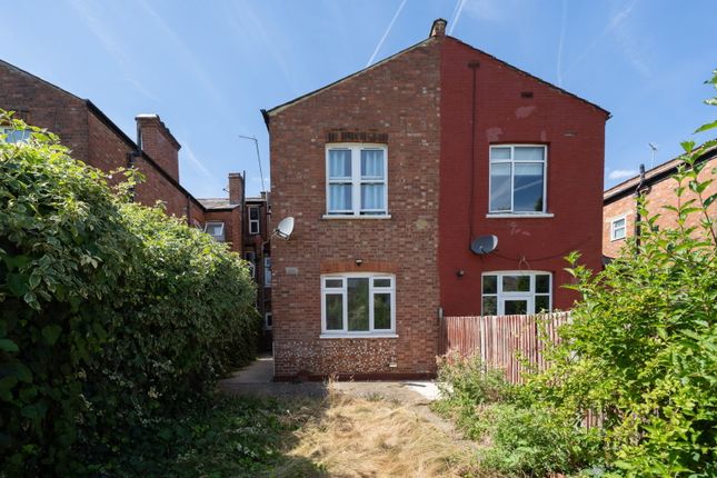 11a, James Avenue, London photo 4