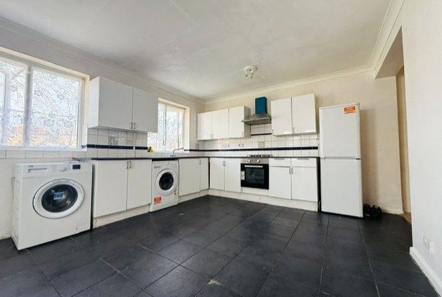 141, St. Pauls Avenue, Slough photo 2
