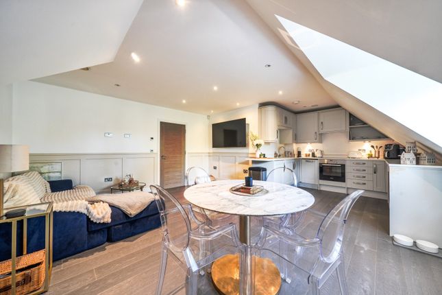 7, Merrywood Court, Bromley photo 4