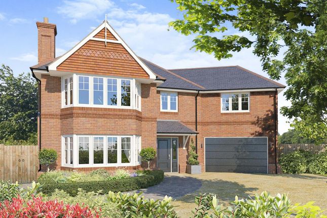 Thumbnail Detached house for sale in Collinswood Road, Farnham Common, Slough