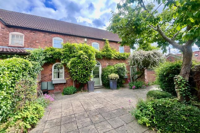 2-bed house on 3 The Stables, Crown Mills, Ramsgate Road, Louth, £1,150/mo