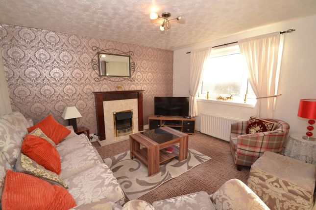 6 Anderson House, Fairview Court, Shipley photo 2