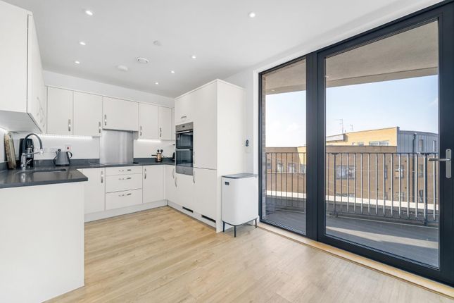 Flat for sale in Coal Lane, London