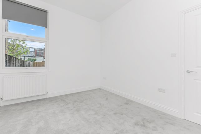 Maisonette to rent in Southcroft Road, London