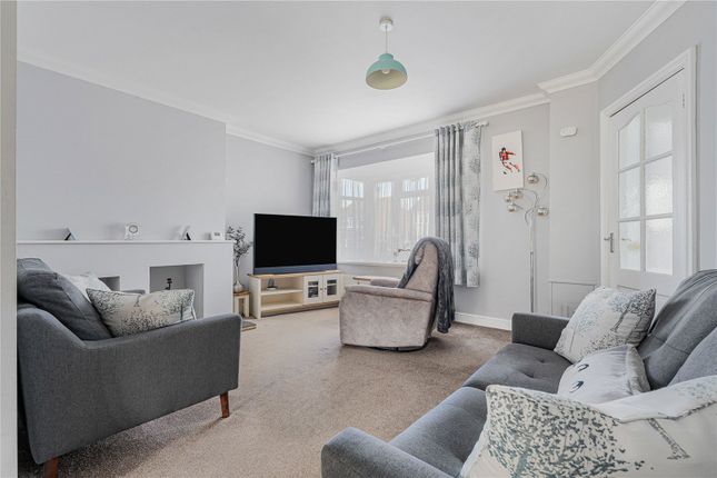 8, Cherry Tree Road, Oxfordshire photo 4