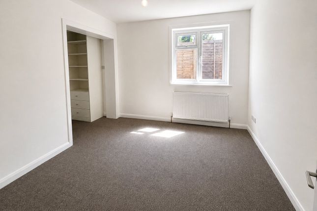 Flat 2, 69, Headley Road, Hampshire photo 5