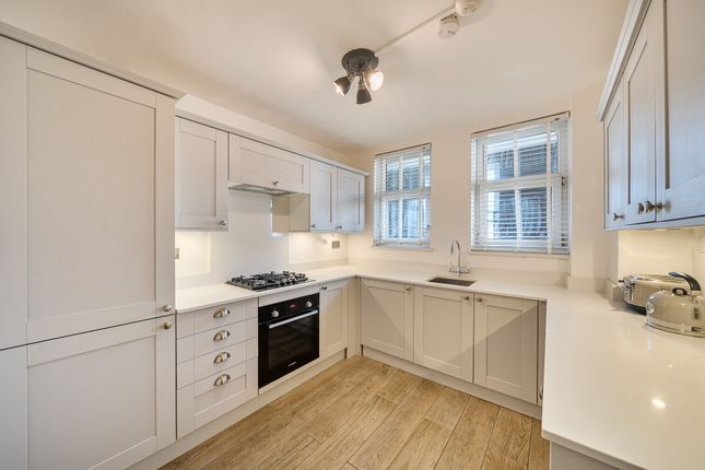 2-bed flat on Flat 28, Grace House Vauxhall Street, London, £450,000